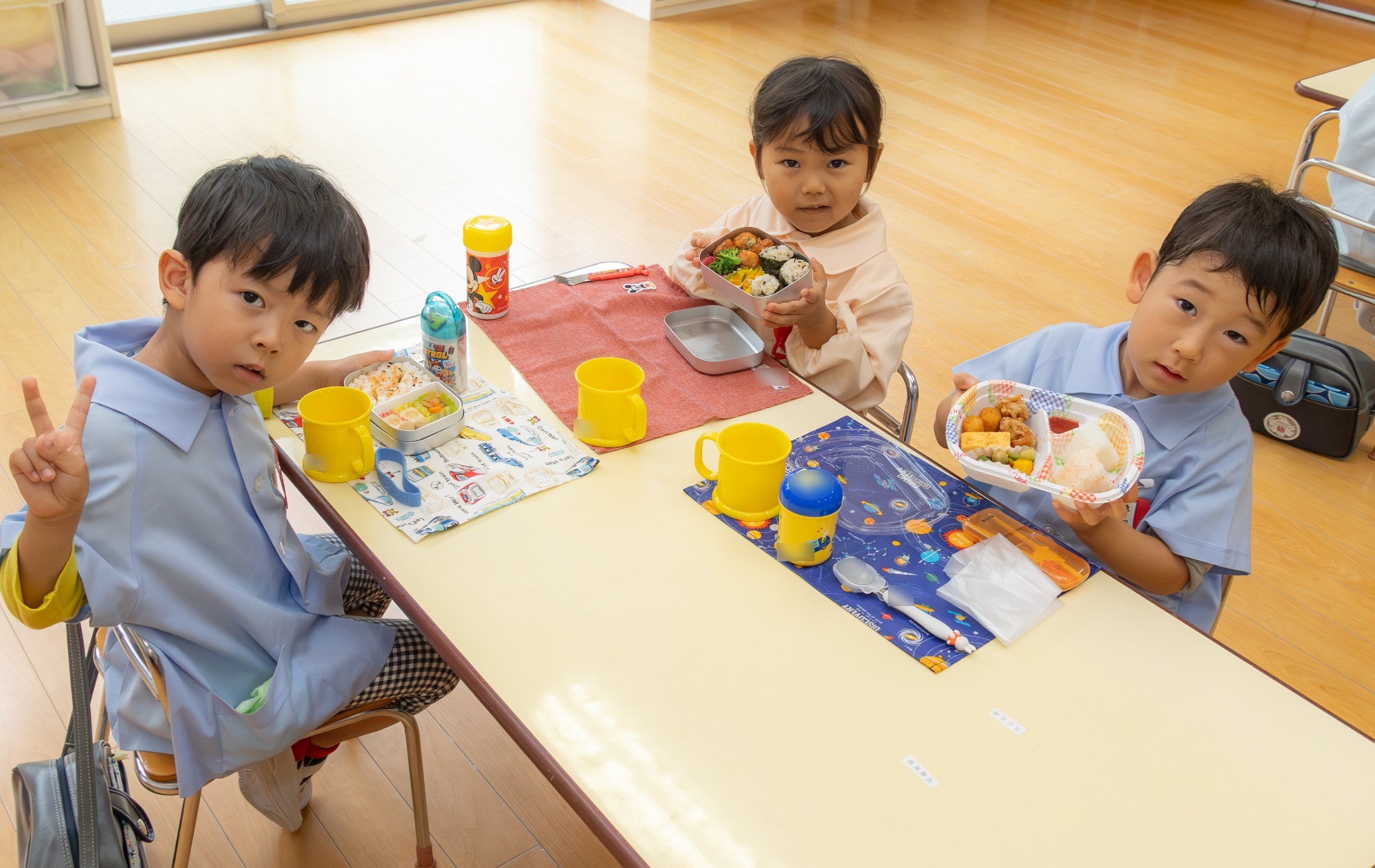 写真：お弁当のイメージ